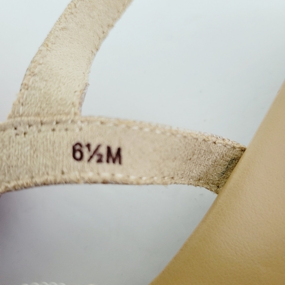 NEW Vaneli Bowyn Sandal Leather Synthetic - Picture 6 of 6